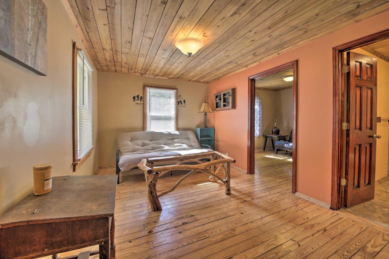 Pet-Friendly Cottage With Fire Pit - 3 Mi To Siu! كاربونديل المظهر الخارجي الصورة