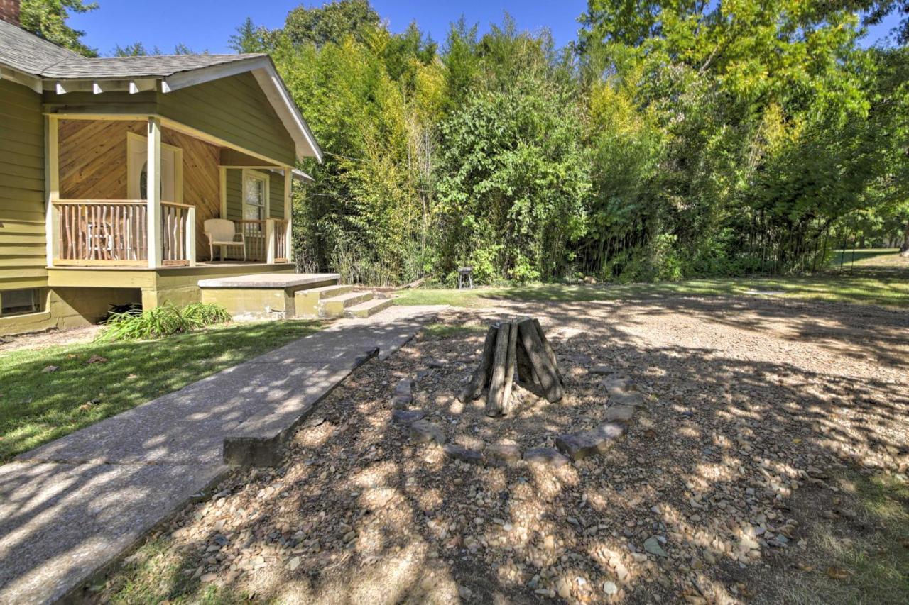 Pet-Friendly Cottage With Fire Pit - 3 Mi To Siu! كاربونديل المظهر الخارجي الصورة