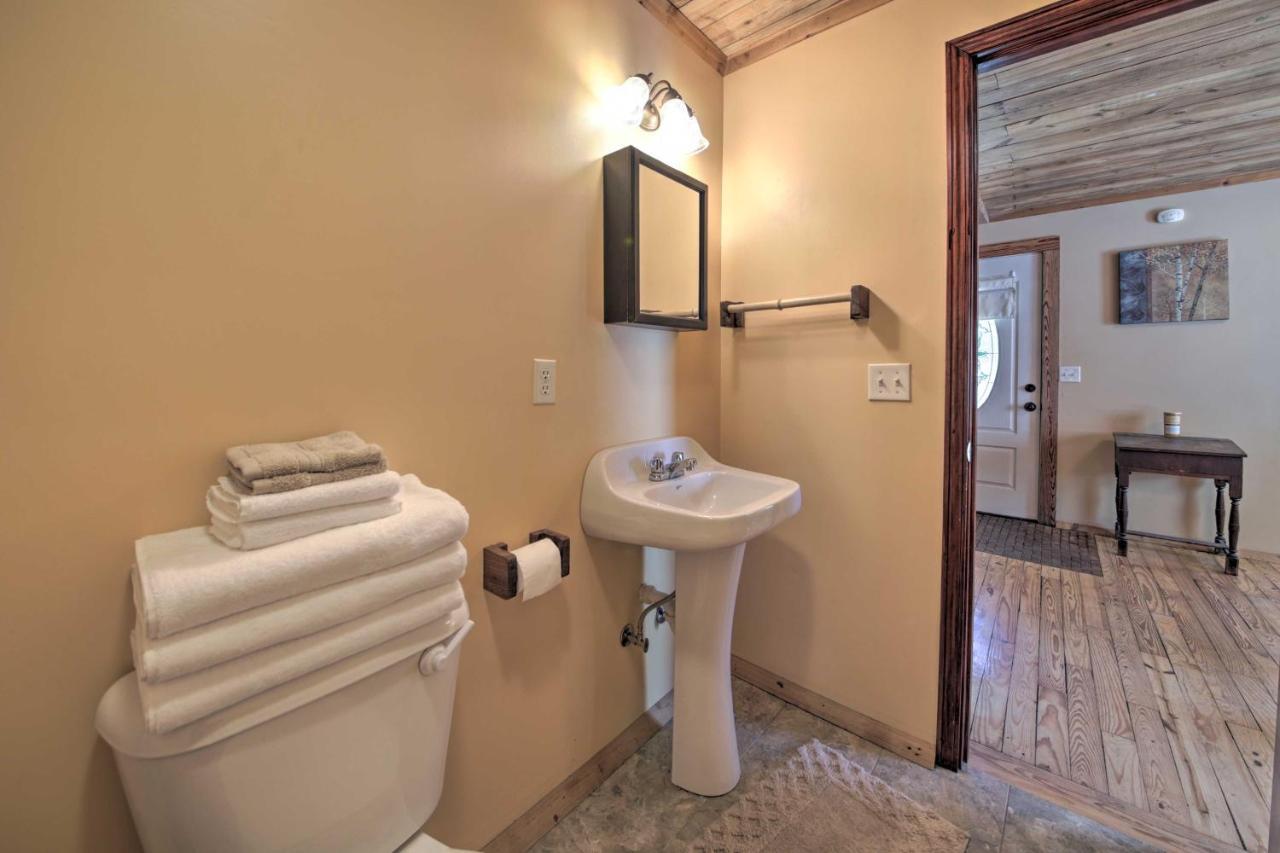 Pet-Friendly Cottage With Fire Pit - 3 Mi To Siu! كاربونديل المظهر الخارجي الصورة
